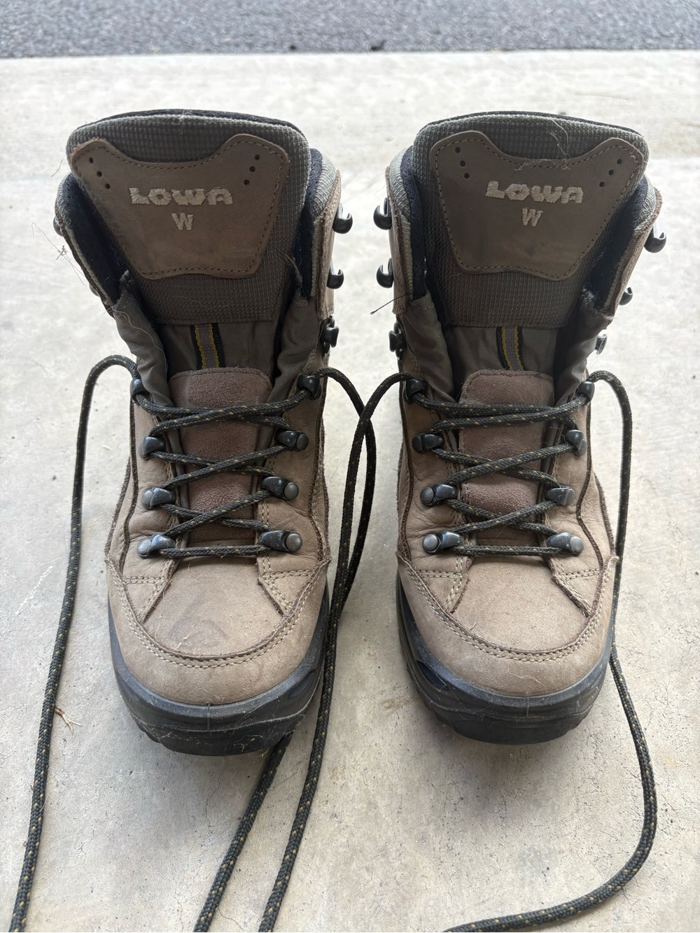 Lowa Women's Renegade GTX® Mid Hiking Boot - waterproof - Picture 5 of 8